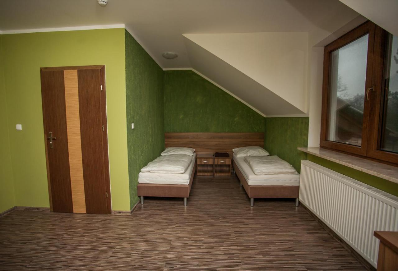 Quatro Osrodek Jezdziecki - Gospodarstwo Agroturystyczne Pobiedziska Exterior foto